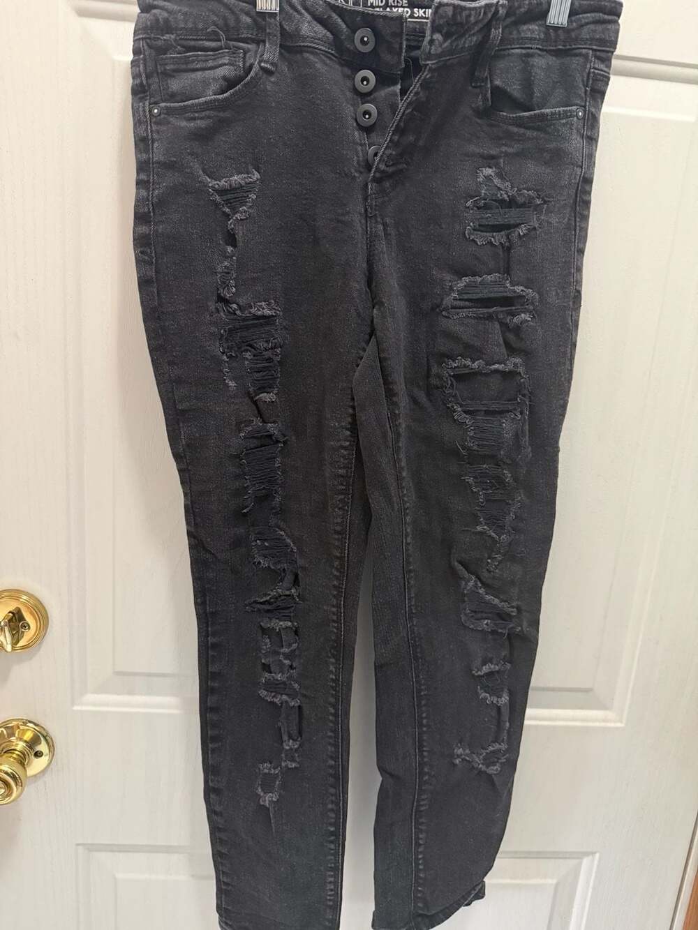 Mid Rise Relaxed Skinny Distressed Black Jeans Size 9